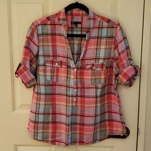 *3 for 20* Gap Plaid Button Up Shirt